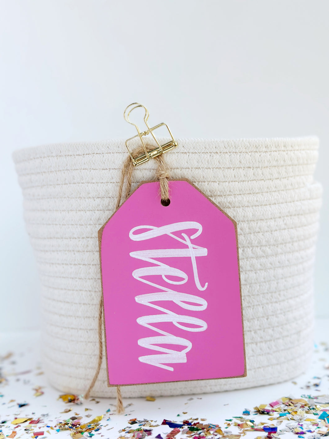 Classic Tag, Middle Pink
