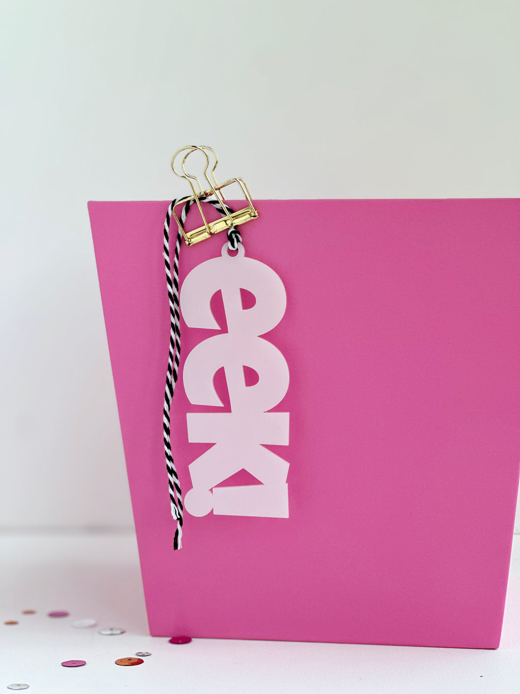 eek! tag (white opaque), acrylic