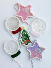 Load image into Gallery viewer, Christmas Shaker Tags
