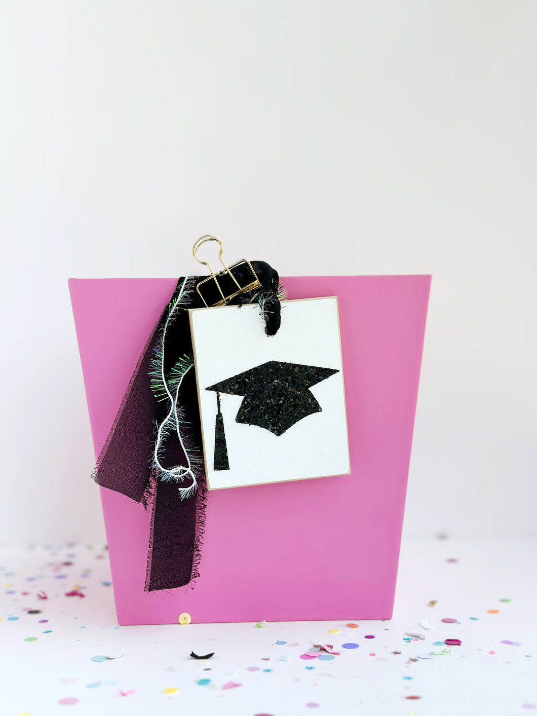 Graduation cap tag ✨